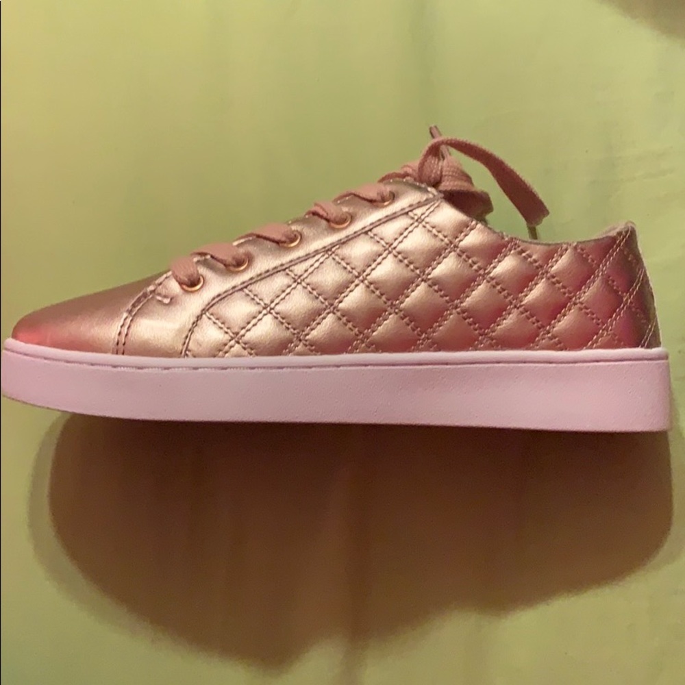 Issac Mizrahi Shoes
